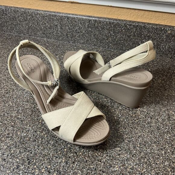 Crocs Dual Comfort Sandals Women's Size 11 Canvas Ivory Ankle Strap Wedge Casual - Picture 1 of 11